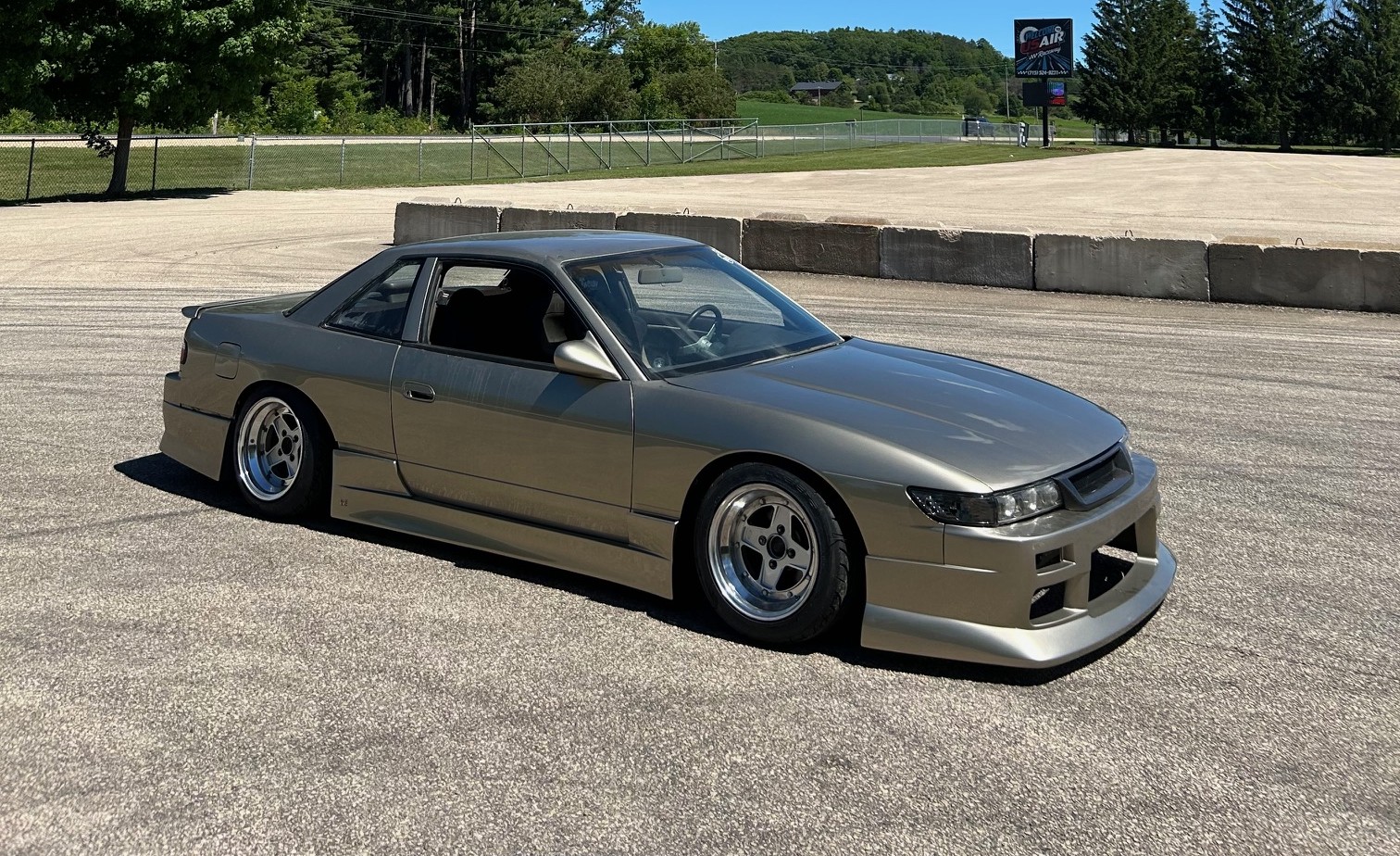 Dakota car photo 1